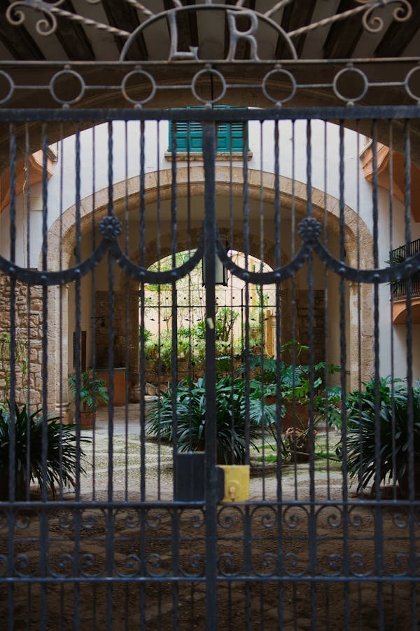 Le portail français : élégance et personnalisation en un clic